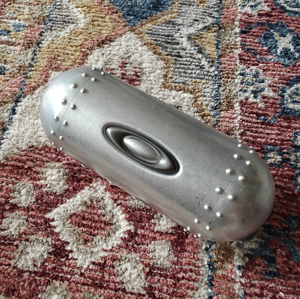 Oakley vault sunglasses case metal